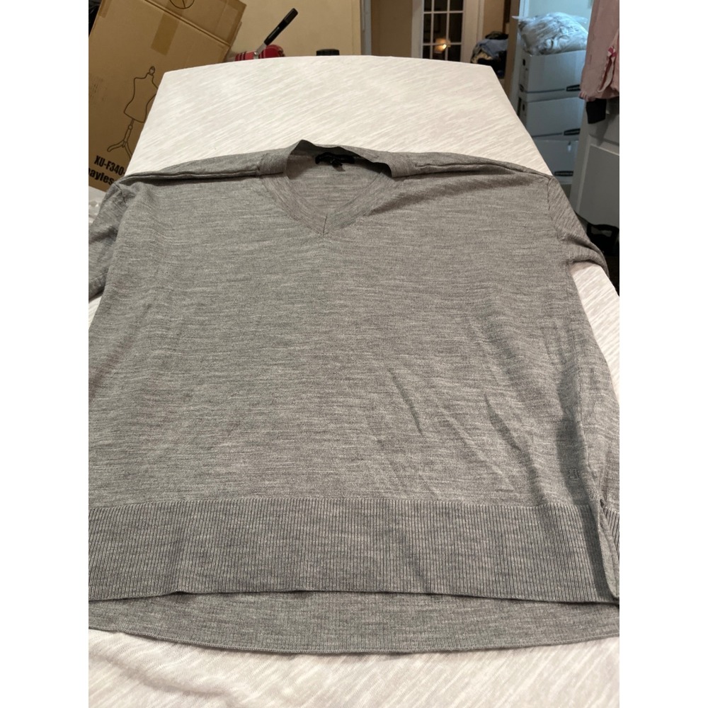 Banana Republic Mens Gray V Neck Merino‎ Wool Sweater Size L